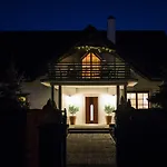 White House Δωμάτια σε οικογενειακή κατοικία Zator