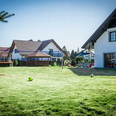 Homestay White House